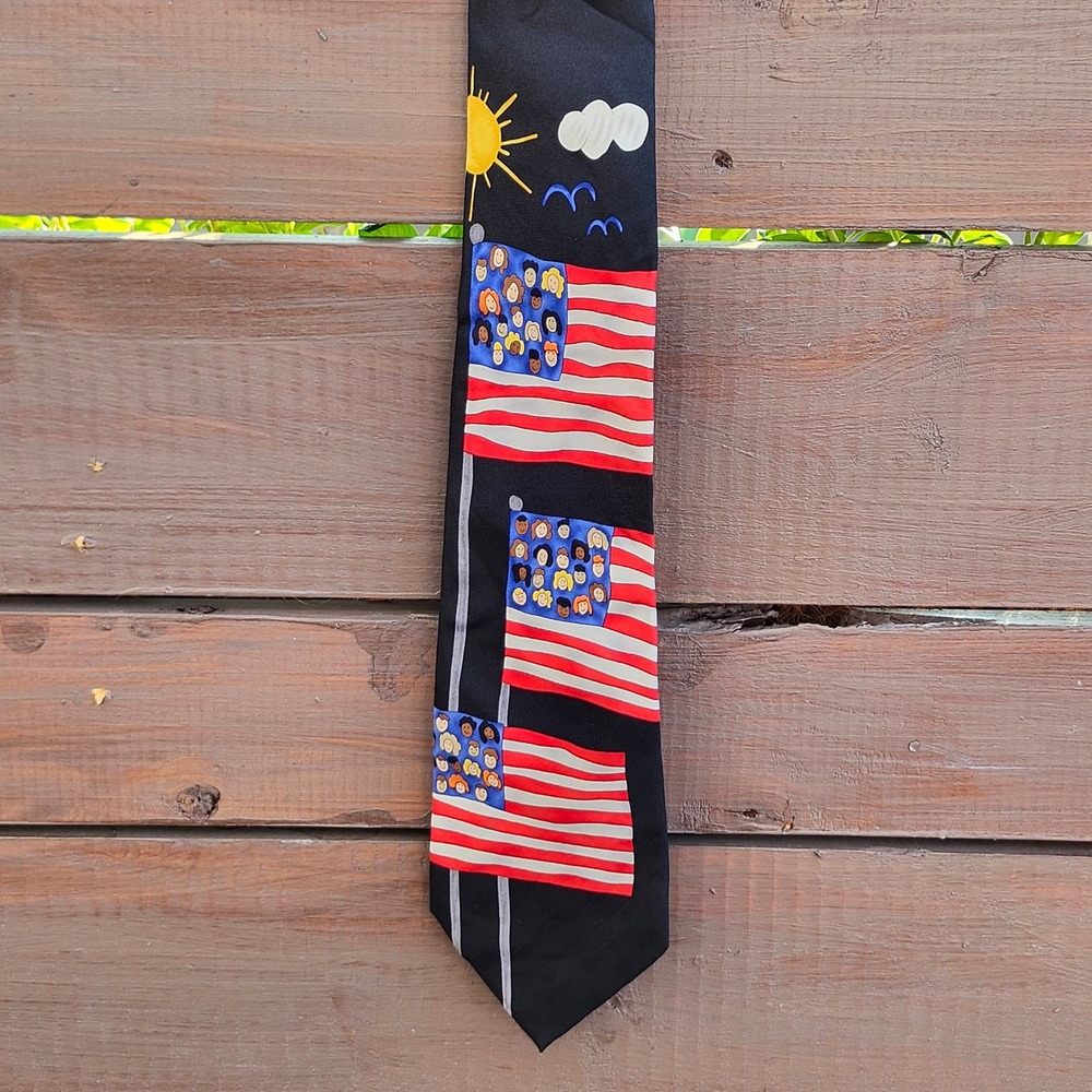Save the children Deadstock NWT Vintage 90s Men's Necktie‎ Flags Patriotic
